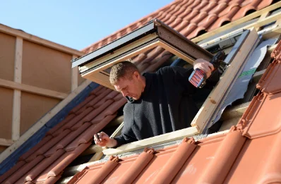 Pose de fenêtres de toit Velux à Trégomeur